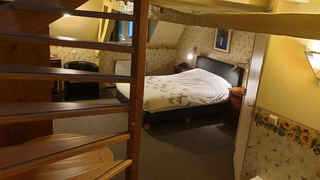 Hotel De Emauspoort 3*